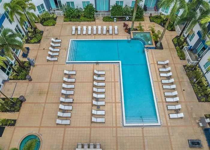 3 Min To Dt Tampa And Amalie Arena - Cozy 1Br - Pool