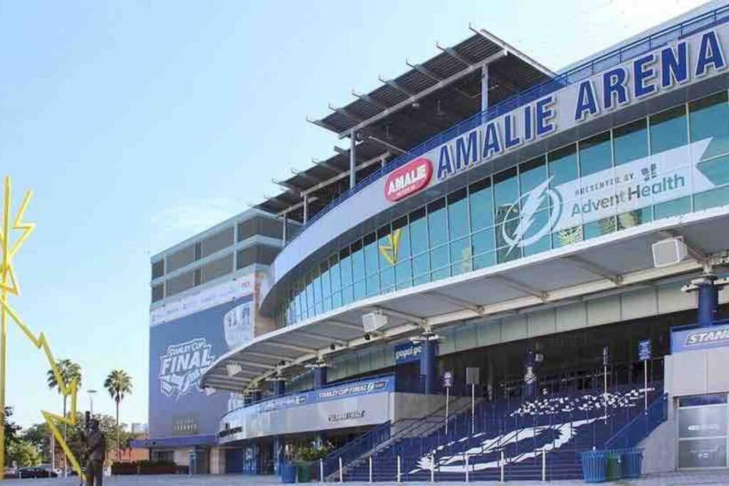 3 Min To Dt And Amalie Arena - Cozy 1br - Pool Apartment Tampa