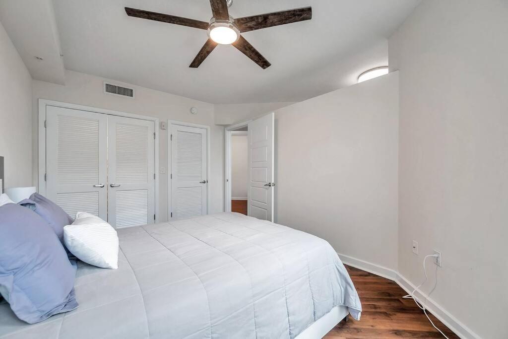 3 Min To Dt And Amalie Arena - Cozy 1br - Pool Apartment