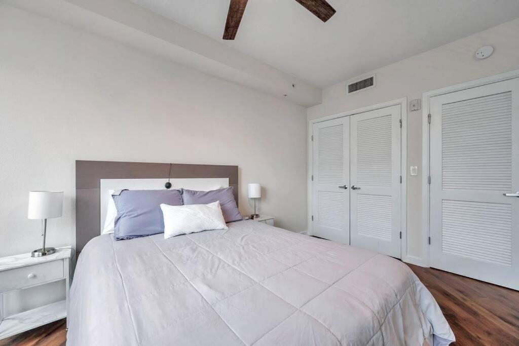3 Min To Dt And Amalie Arena - Cozy 1br - Pool Apartment *